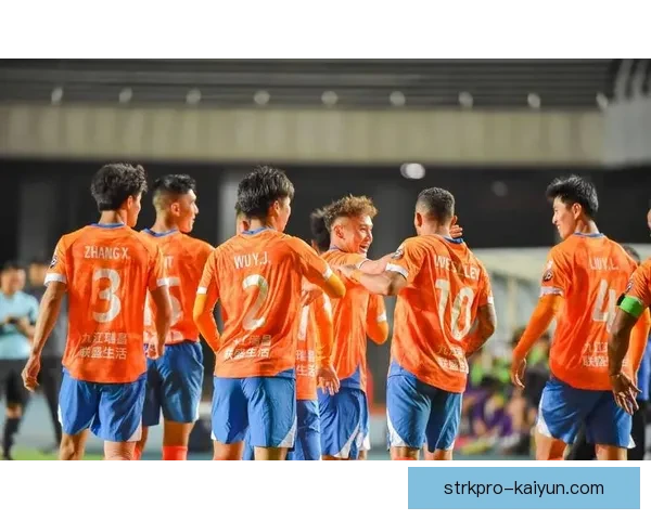 芬兰门将赫拉德茨基状态回暖，近期表现稳健引关注