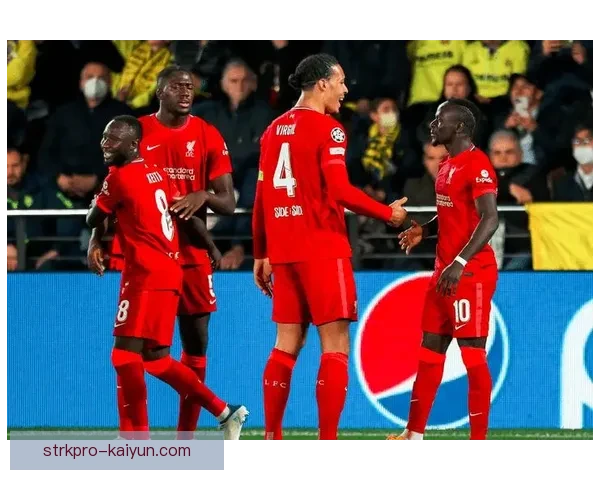 埃斯主帅风格分析：战术灵活性与球队韧性并重的执教理念